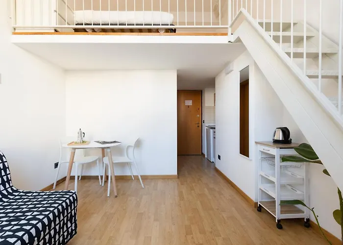Guesthost - Central Studio Apts Milano-Corso Magenta
